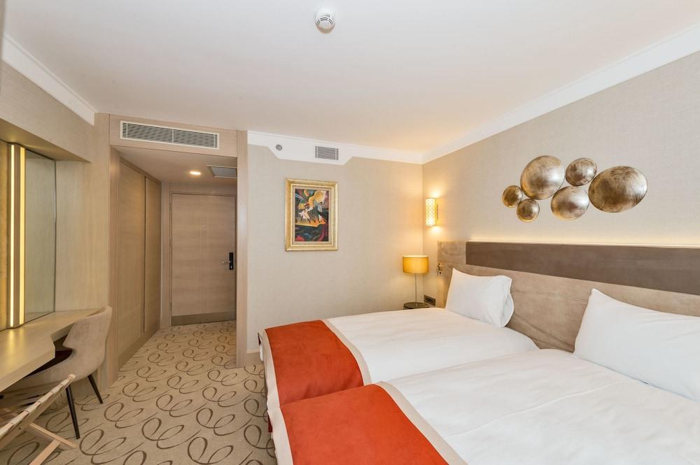 Mare Park Hotel & Spa Istanbul Exterior photo