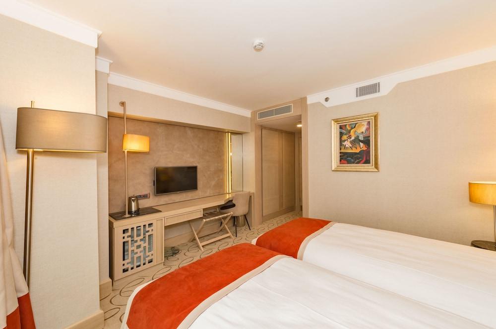 Mare Park Hotel & Spa Istanbul Exterior photo